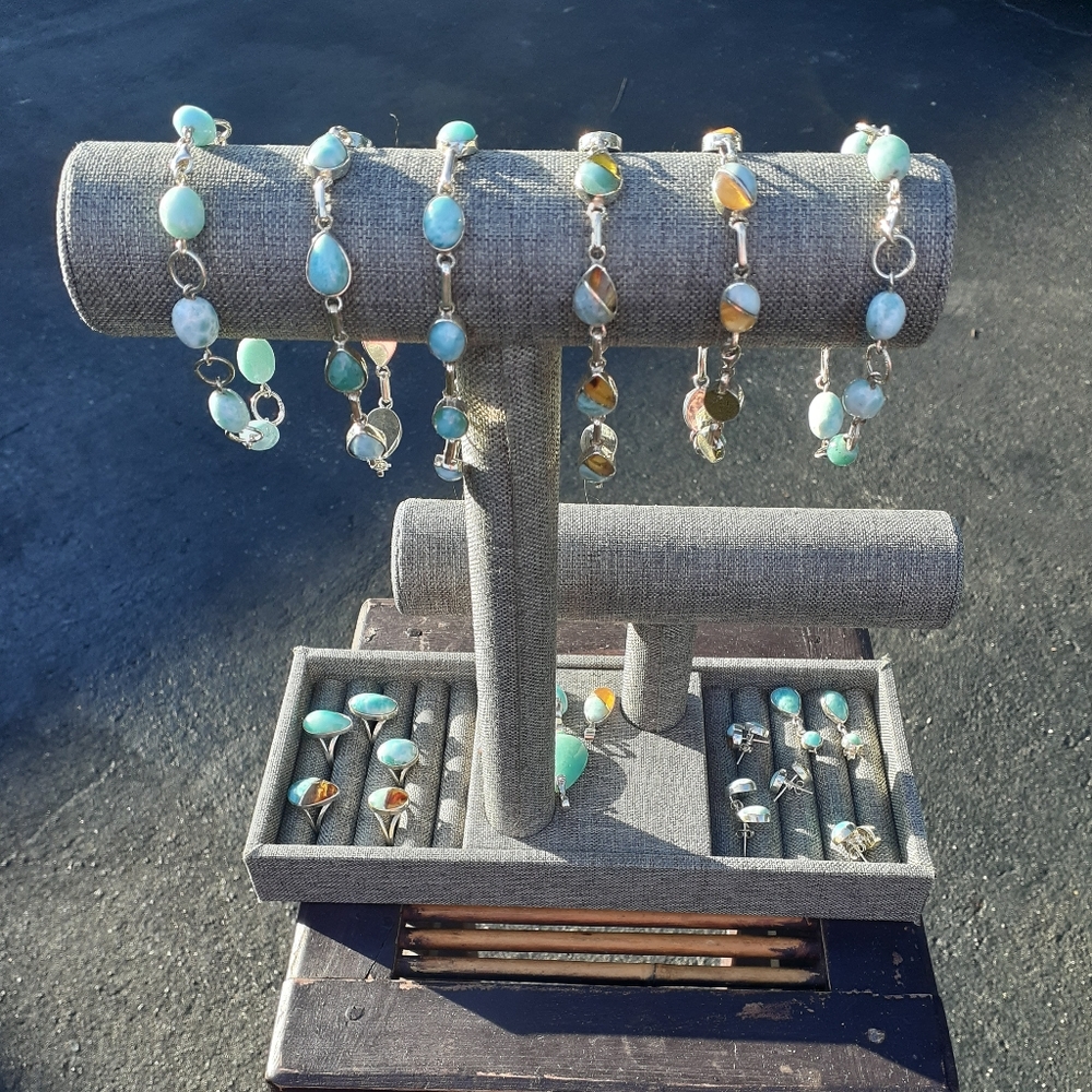 Larimar - Picture 5 of 16